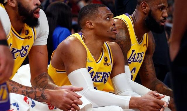 开云体育下载-老化版湖人注定难成功？F4失败 科加霍纳也落寞