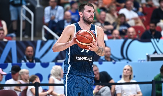 邦加：不管东契奇是否减重我们都清楚他是什么级别球员 庆幸赢球